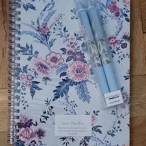 BUNDLE/VERA BRADLEY/SMALL NOTEBOOK/PEN